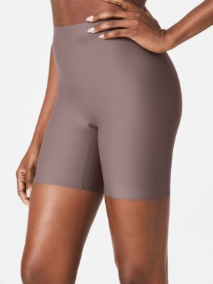 SPANXsupersmooth™ Essential Mid-Thigh Short