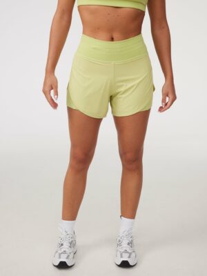 sharesto Run Shorts (Petite 3") in Zest